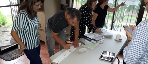 Consulado de Colombia en Managua inició último día de votaciones para elecciones presidenciales